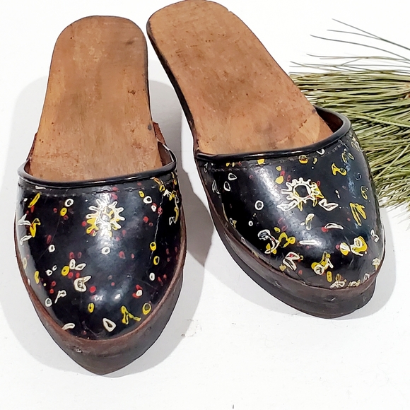 Vintage Other - Vtg Wood/Leather Mule Style Mini Shoe Home Decor